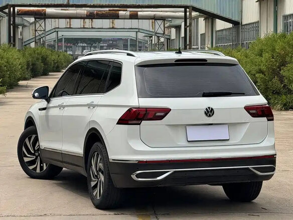 2023 Volkswagen Tiguan II Рестайлинг, белый, 2080001 рублей - вид 3
