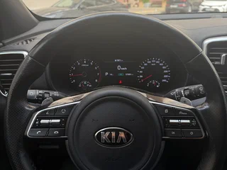 2021 Kia Sportage IV Рестайлинг, оранжевый, 2800000 рублей, вид 5