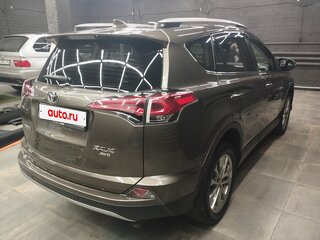 2017 Toyota RAV4 IV (XA40) Рестайлинг, коричневый, 2100000 рублей, вид 2