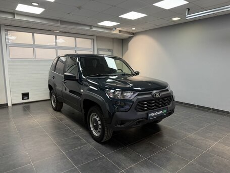2025 Lada (ВАЗ) Niva Travel I, зелёный, 1398000 рублей, вид 3