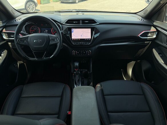 2022 Chevrolet TrailBlazer III, чёрный, 1786000 рублей - вид 8