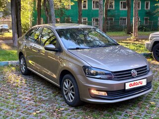 2018 Volkswagen Polo V Рестайлинг, бежевый, 1140000 рублей, вид 3