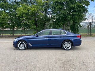 2020 BMW 5 серии 520d xDrive VII (G30/G31/G38), синий, 4300000 рублей, вид 2