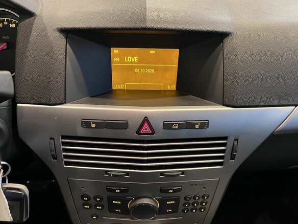 2013 Opel Astra H Рестайлинг, чёрный, 705000 рублей - вид 13