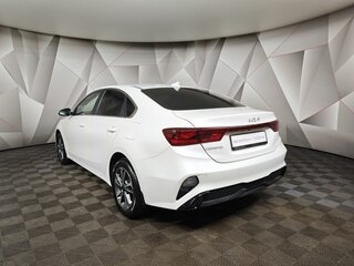 2022 Kia Cerato IV Рестайлинг, белый, 2385000 рублей, вид 4