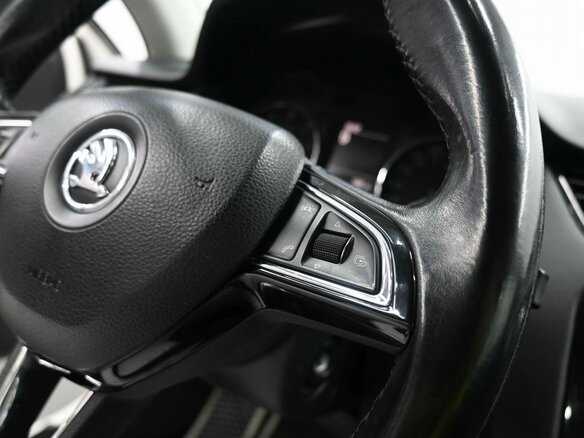 2014 Skoda Octavia III (A7), белый, 1159900 рублей - вид 11