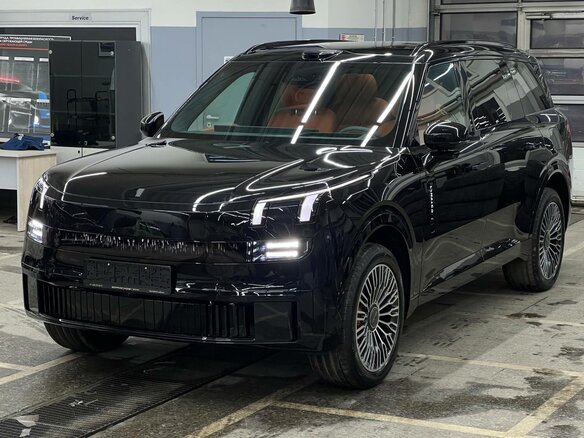 2026 Lynk & Co 900, чёрный - вид 27