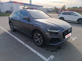 2020 Audi Q8 45 TDI I (4M), серый, 5250000 рублей, вид 2