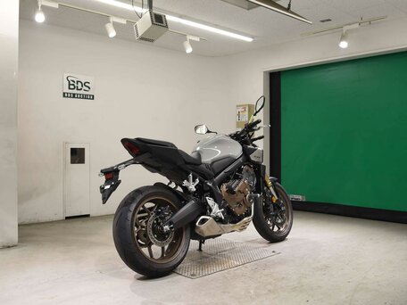 2026 Honda CB 650R, серый, 1377000 рублей, вид 5