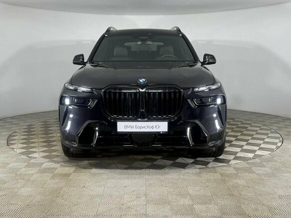 2026 BMW X7 40d I (G07) Рестайлинг, чёрный, 18300000 рублей - вид 1