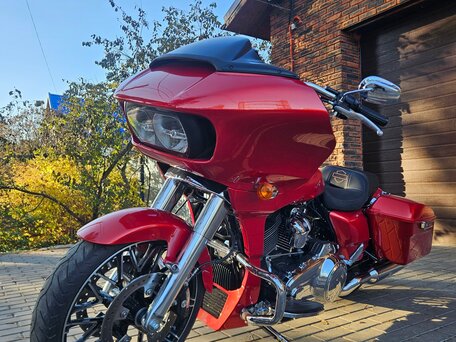 2021 Harley-Davidson Road Glide, красный, 1650000 рублей, вид 3