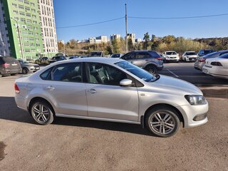 2012 Volkswagen Polo V, серебристый, 800000 рублей, вид 2