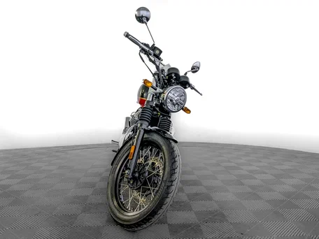 2026 Royal Enfield Interceptor 650, чёрный, 699000 рублей, вид 3