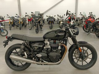 2023 Triumph Speed Twin, чёрный, 930000 рублей, вид 2
