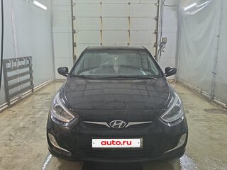 2013 Hyundai Solaris I, чёрный, 700000 рублей, вид 5