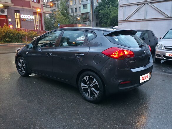 2015 Kia Ceed II, серый, 1400000 рублей - вид 13
