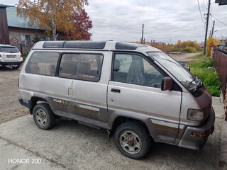 1990 Toyota Lite Ace III, коричневый, 350000 рублей, вид 3