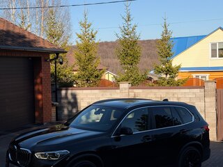 2019 BMW X5 30d IV (G05/G18), чёрный, 5550000 рублей, вид 1