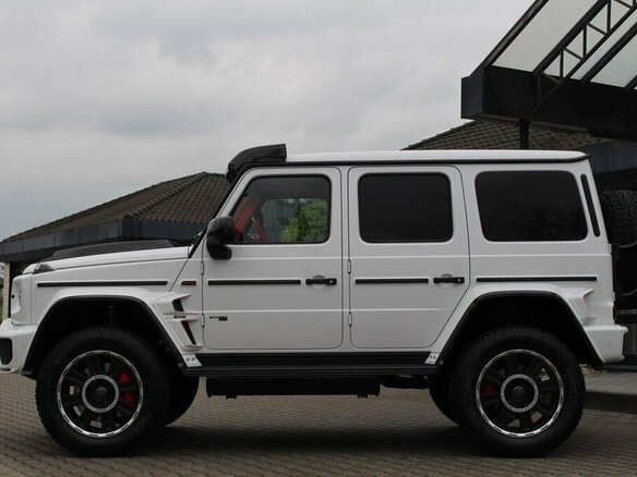 2025 Mercedes-Benz G-Класс AMG Brabus 800 II (W465) Рестайлинг, белый, 53100000 рублей - вид 1