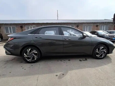 2026 Hyundai Elantra VII (CN7) Рестайлинг, серый, 2030000 рублей, вид 4