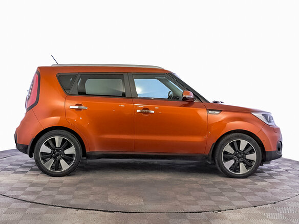 2018 Kia Soul II Рестайлинг, оранжевый - вид 3