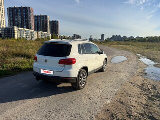 2012 Volkswagen Tiguan I Рестайлинг, белый, 1100000 рублей, вид 3