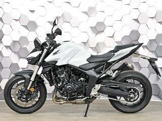 2025 Honda CB 1000 Hornet, белый, 1377000 рублей, вид 4