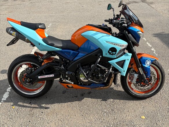 2008 Suzuki B-King, оранжевый, 990000 рублей - вид 4