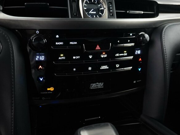 2020 Lexus LX 570 III Рестайлинг 2, чёрный, 8149077 рублей - вид 17