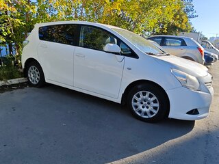 2010 Toyota Verso I, белый, 950000 рублей, вид 5