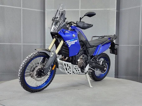 2023 Yamaha Tenere 700, синий, 1277000 рублей, вид 4