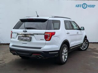 2018 Ford Explorer V Рестайлинг, белый, 2590000 рублей, вид 5