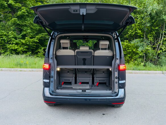 2022 Volkswagen Multivan T7, синий, 5000000 рублей - вид 38
