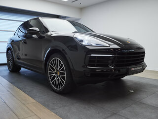2021 Porsche Cayenne III, чёрный, 9300000 рублей, вид 2
