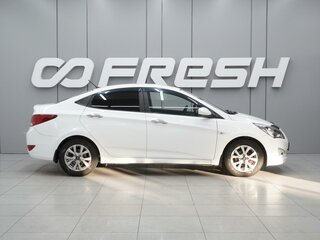 2015 Hyundai Solaris I Рестайлинг, белый, 769000 рублей, вид 5