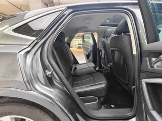 2023 Audi Q3 Sportback 35 TFSI MHEV II (F3), серый, 3180000 рублей, вид 4