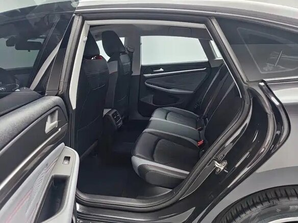 2022 Volkswagen Lamando I Рестайлинг, чёрный, 1550003 рублей - вид 7