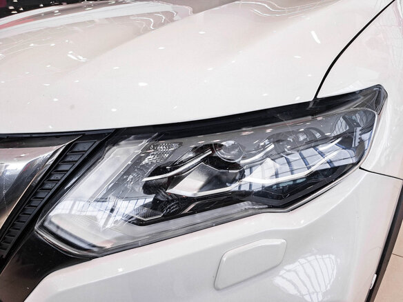 2021 Nissan X-Trail III Рестайлинг, белый, 3050000 рублей - вид 16
