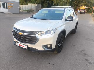 2018 Chevrolet Traverse II, белый, 3100000 рублей, вид 1