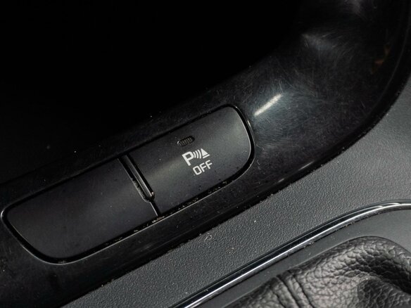 2017 Kia Ceed II Рестайлинг, серебристый, 1220000 рублей - вид 18