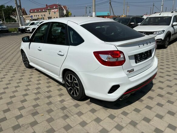 2026 Lada (ВАЗ) Granta Sportline I Рестайлинг, белый - вид 5