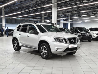 2017 Nissan Terrano III (D10), серебристый, 999000 рублей, вид 2