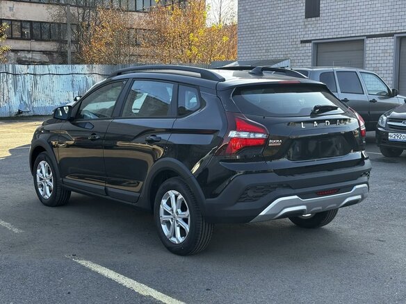 2026 Lada (ВАЗ) Iskra SW Cross, чёрный, 1747000 рублей - вид 3