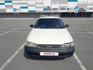 1999 Toyota Caldina I, белый, 240000 рублей, вид 1