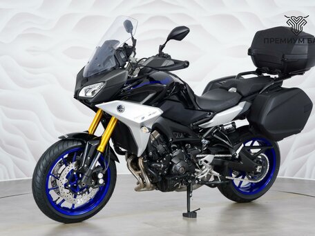 2018 Yamaha MT-09 Tracer (FJ-09), чёрный, 977000 рублей, вид 3