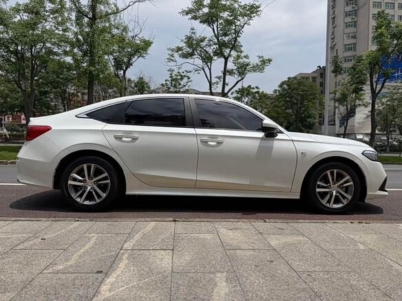 2022 Honda Civic XI, белый, 1485000 рублей - вид 9