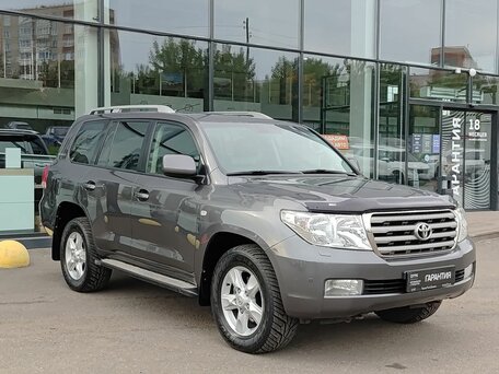 2011 Toyota Land Cruiser 200 Series, серый, 2850000 рублей, вид 3
