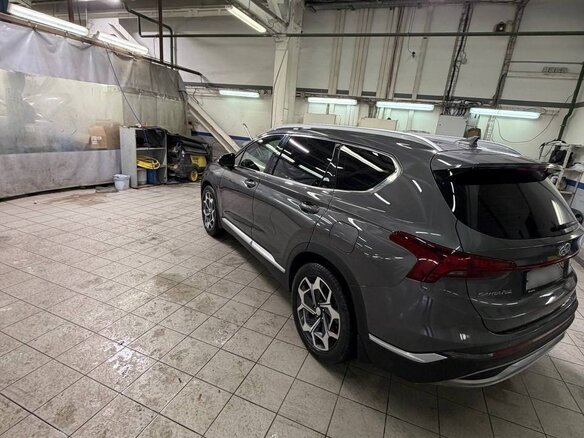 2021 Hyundai Santa Fe IV Рестайлинг, серый, 3900000 рублей - вид 5