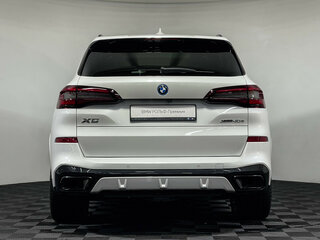 2022 BMW X5 45e IV (G05/G18), белый, 8699000 рублей, вид 4