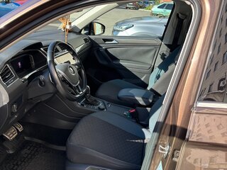 2019 Volkswagen Tiguan II, коричневый, 2889000 рублей, вид 5